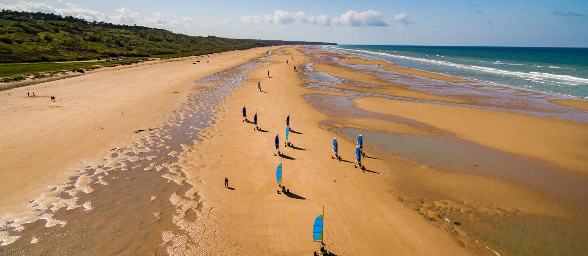 Char à voile sur la plage d’Omaha