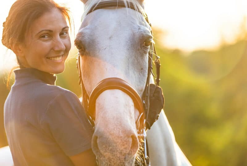 Une femme et son cheval