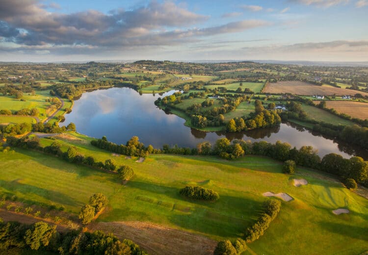 Le lac de la dathée vue du ciel