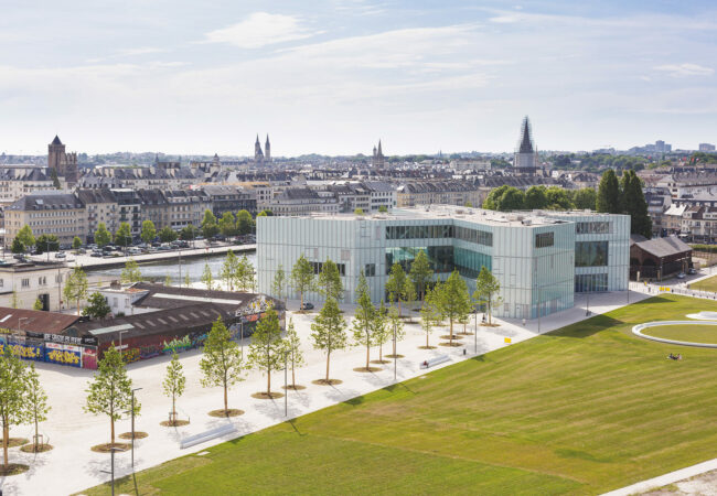 Vue sur la ville et le Dôme de Caen