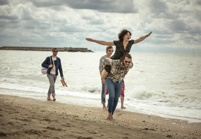 Des amis sur la plage de Trouville